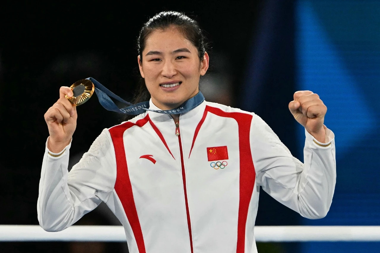 拳击选手火爆决赛,一击定胜负 拳击选手火爆决赛,一击定胜负