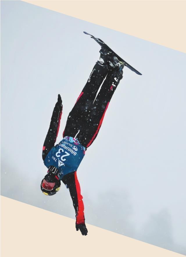 高空挑战！滑雪选手高空腾飞取得胜利的简单介绍