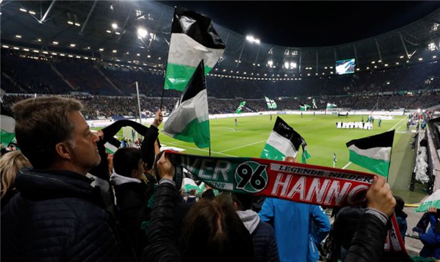 汉诺威连续两轮不胜,排名降至联赛倒数 汉诺威连续两轮不胜,排名降至联赛倒数