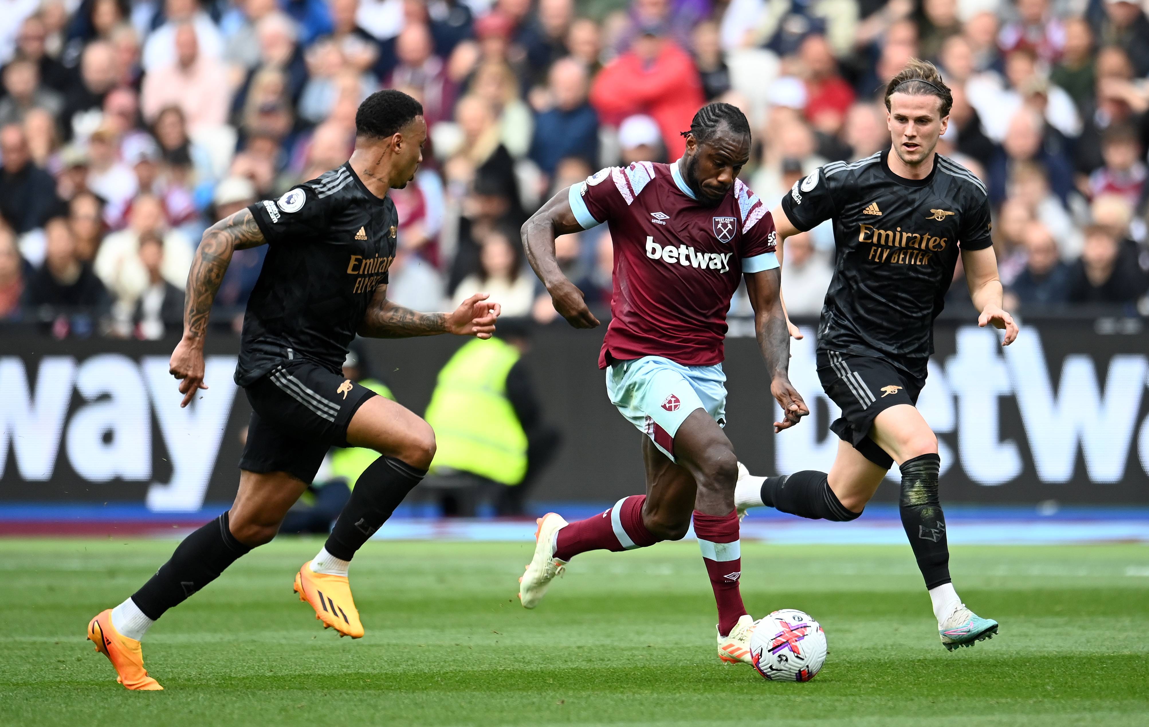 西汉姆联继续在英超联赛失去领先优势的简单介绍 西汉姆联继续在英超联赛失去领先优势的简单介绍