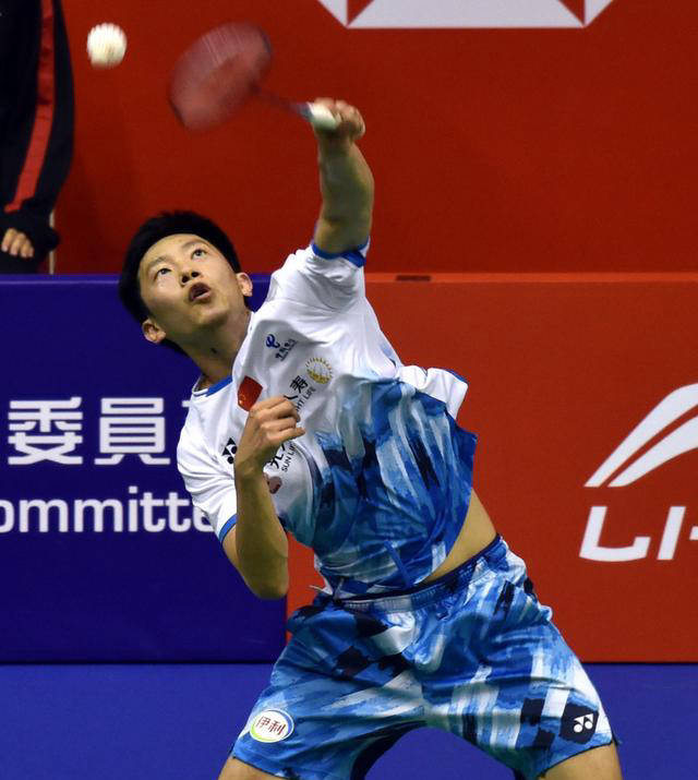 日本队实力强劲连夺男子游泳比赛冠军 日本队实力强劲连夺男子游泳比赛冠军