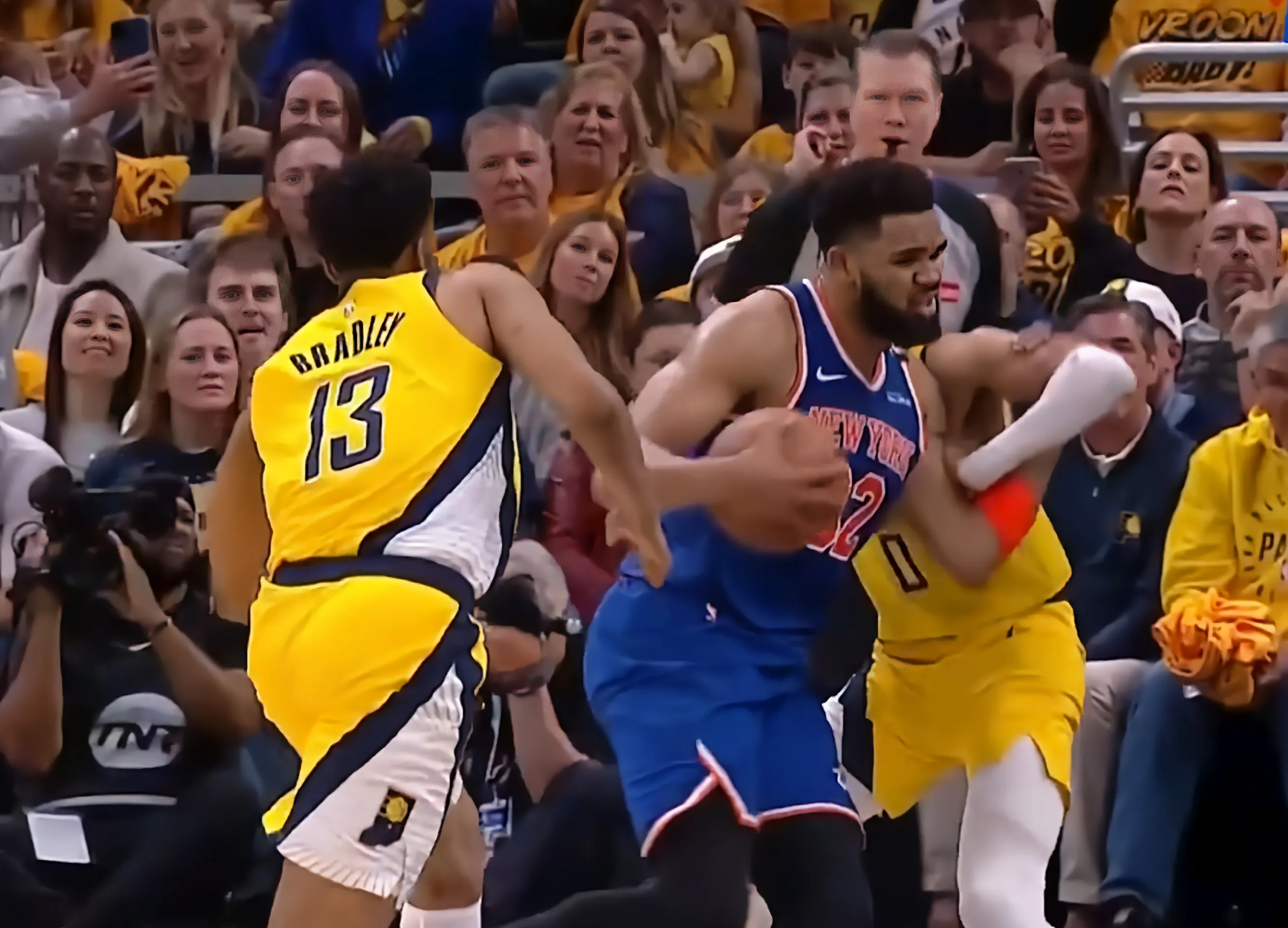 尼克斯险胜凯尔特人,戈贝尔高光表现 尼克斯险胜凯尔特人,戈贝尔高光表现