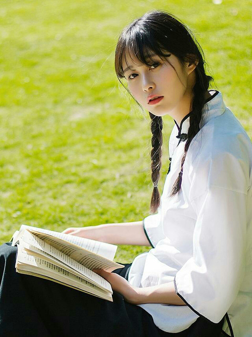 绿茵画布上的静默革命，罗德里戈用防守之笔勾勒秘鲁美学