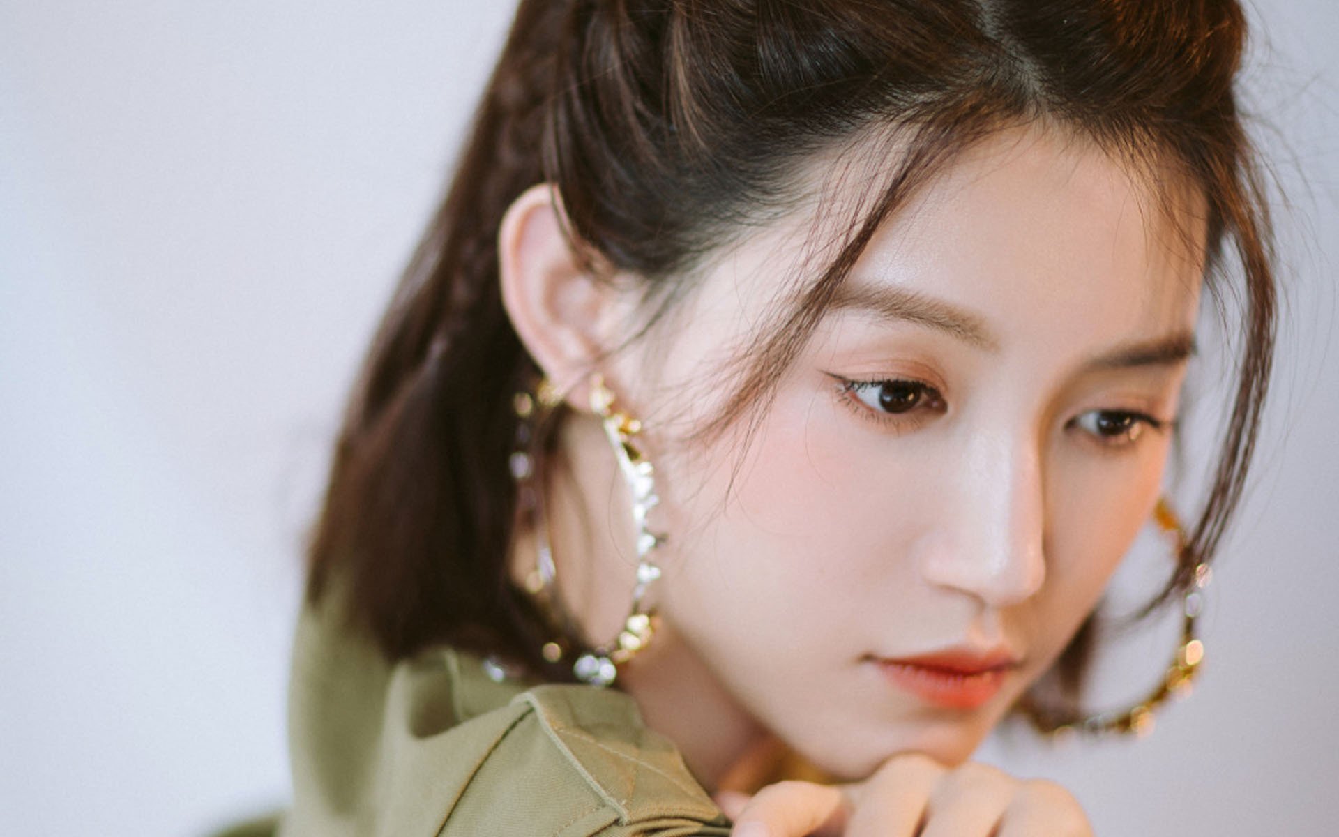 雷火电竞主播-欧冠之夜，拉齐奥轻取苏格兰巨人，阿什拉夫独造三球闪耀全场