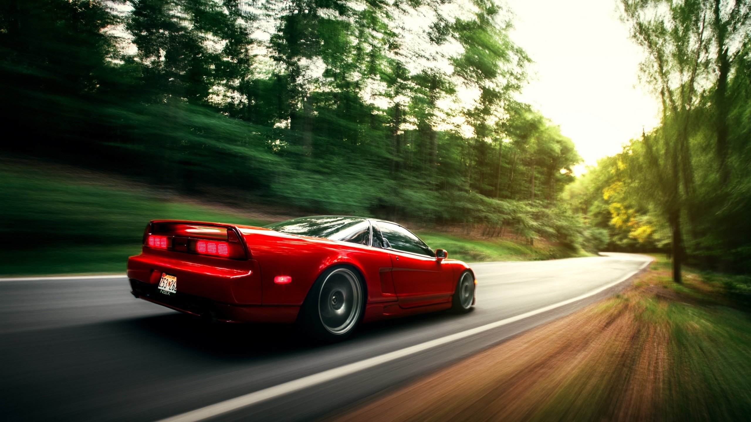 雷火电竞app-华子撕裂银黑防线，休城铁闸冰封马刺双塔—现代篮球的矛与盾