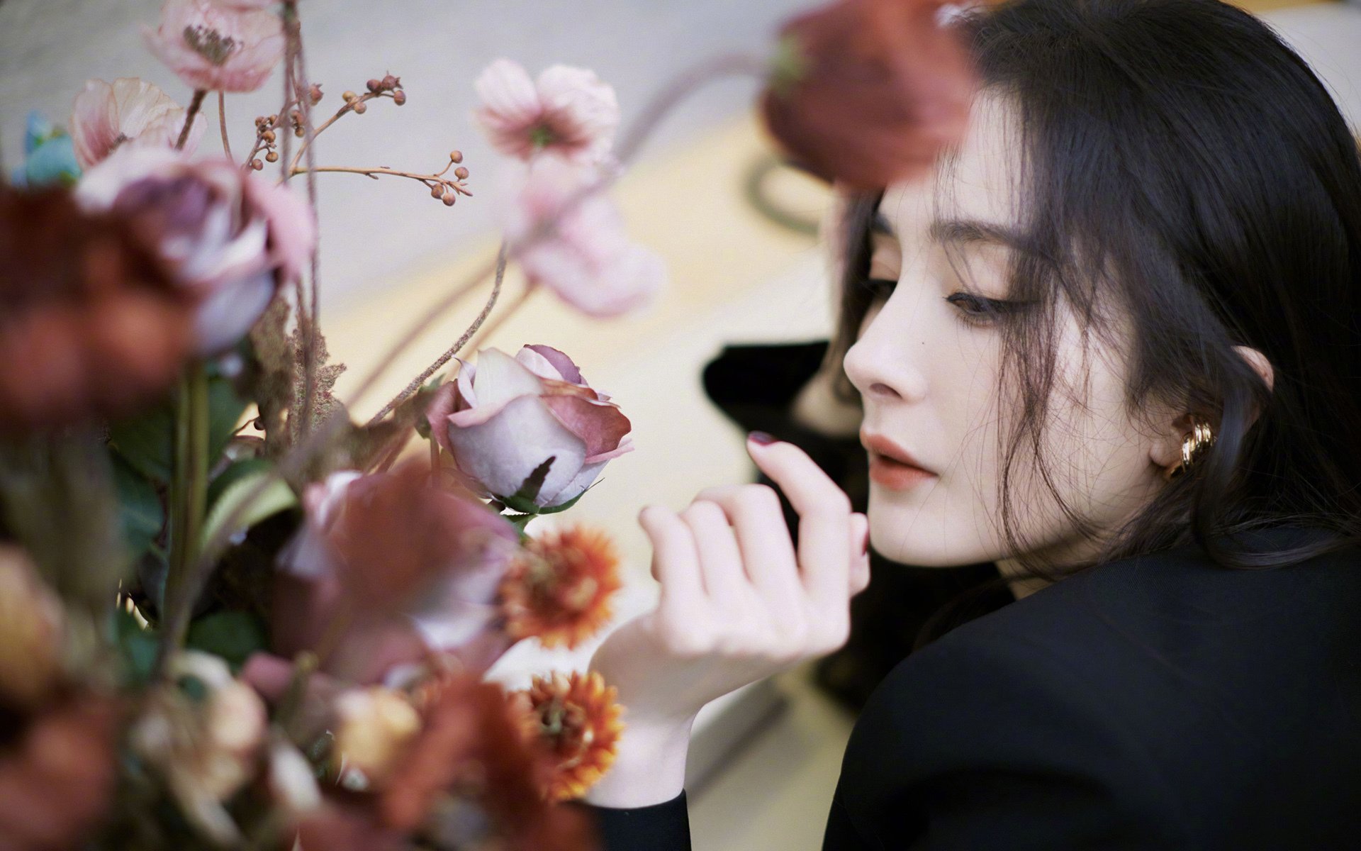 雷火电竞app-南非鏖战，命定之役，基耶萨雨中接管英超争冠天平