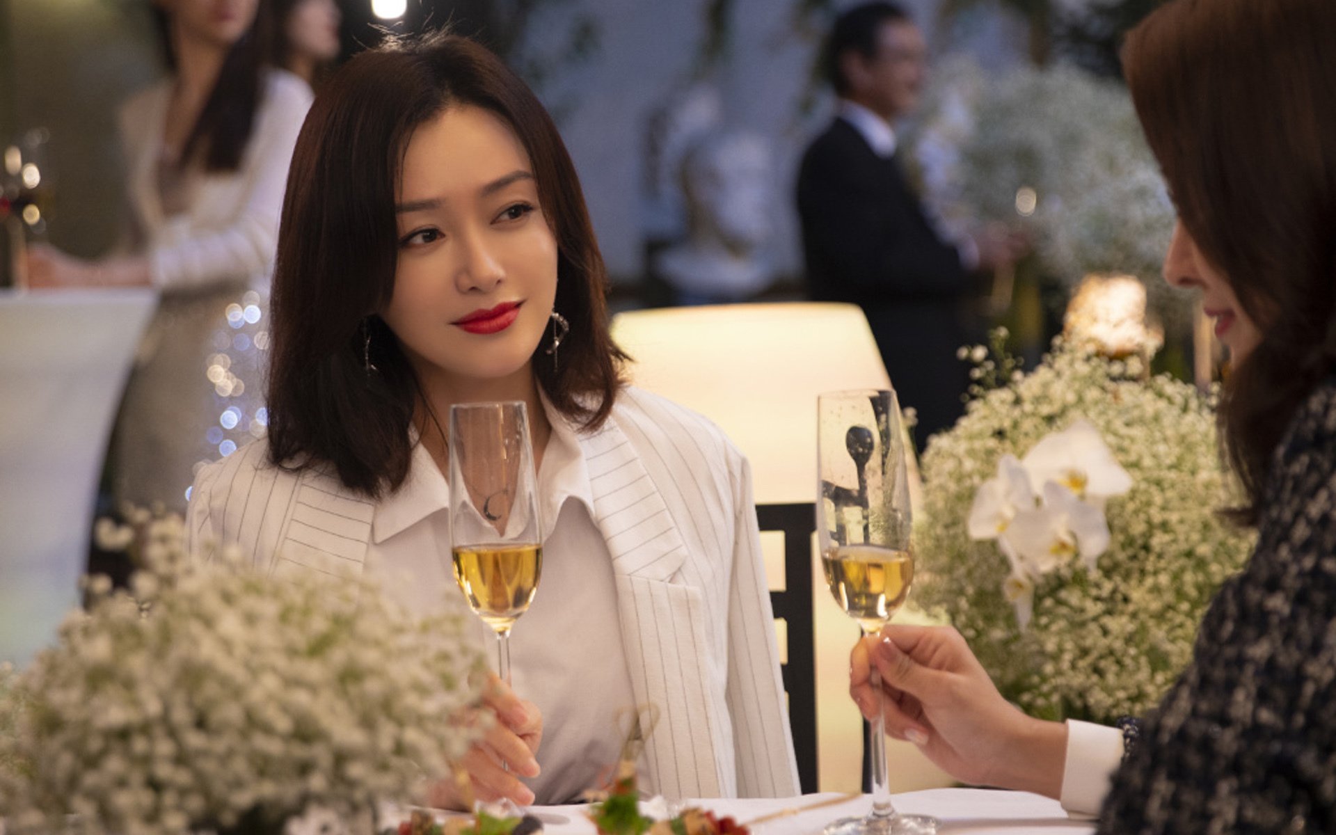 雷火电竞简介-暗夜里的持灯人，德罗赞在镁光灯的焦点处与自己和解