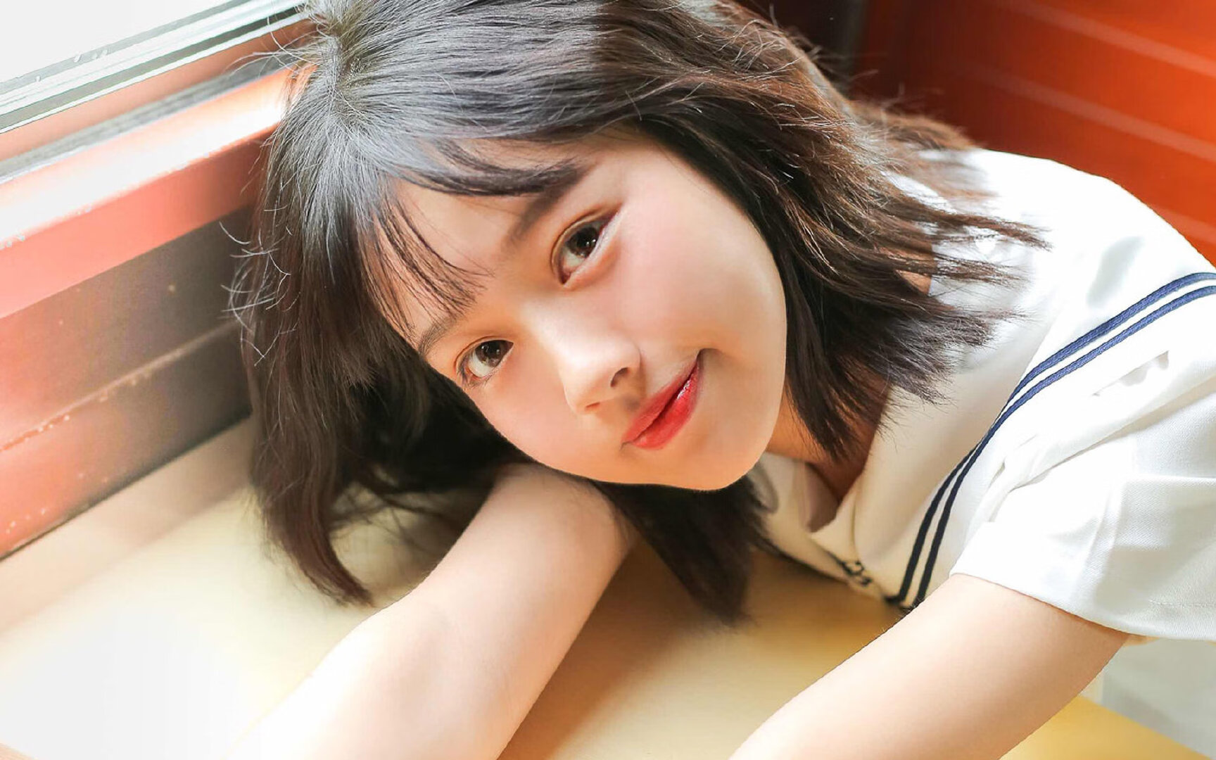 从阿尔及利亚掀翻曼联，到梅西的攻防转换核心，现代足球的底层逻辑正在改变