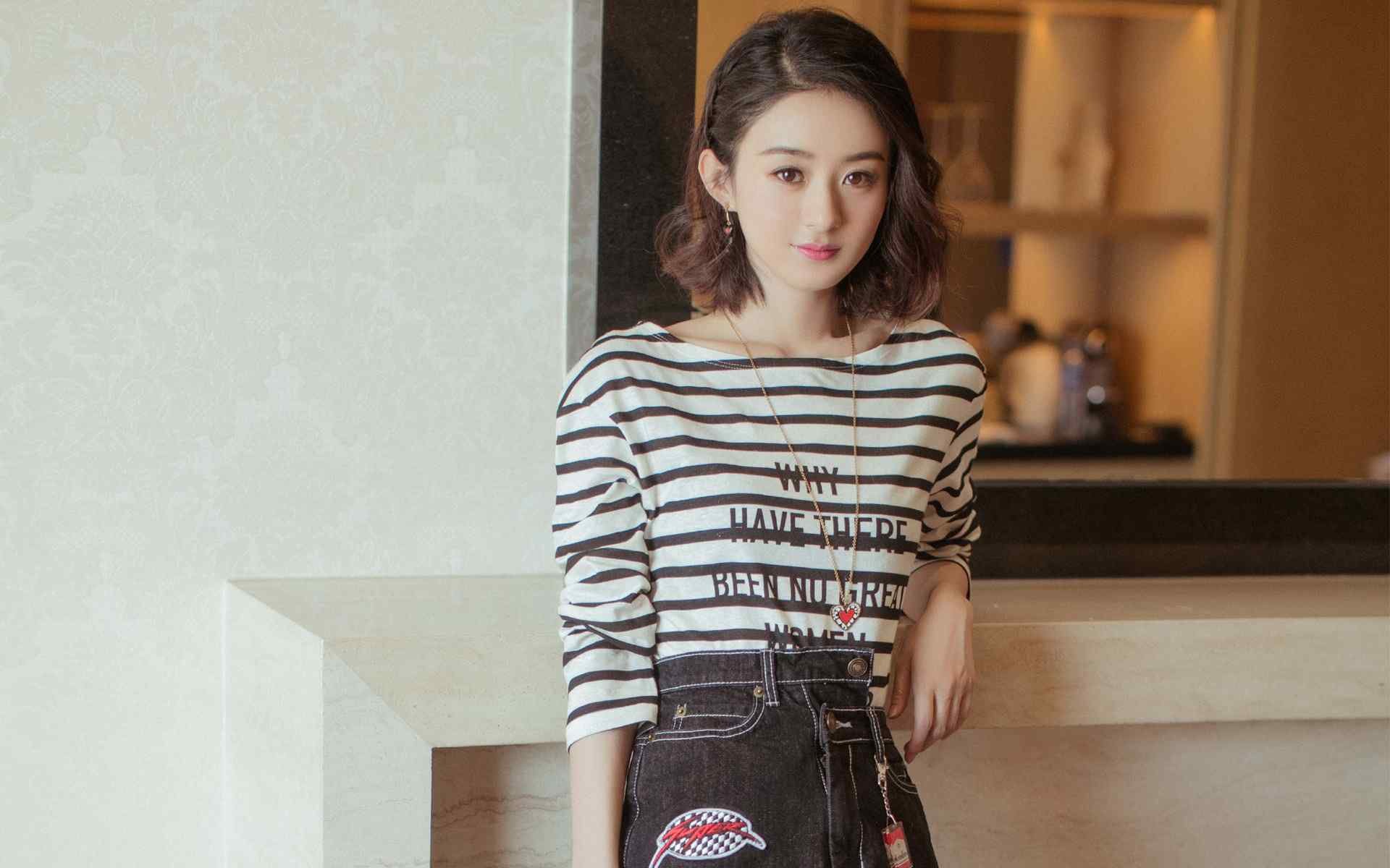 平行时空的绿茵场，欧冠决赛惊现喀麦隆降维打击，曼城王朝遭遇量子坍塌